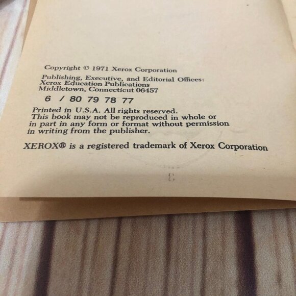 Vintage Laugh Lines Joke Book By Robert Vitarelli 1971 70's - Picture 4 of 6